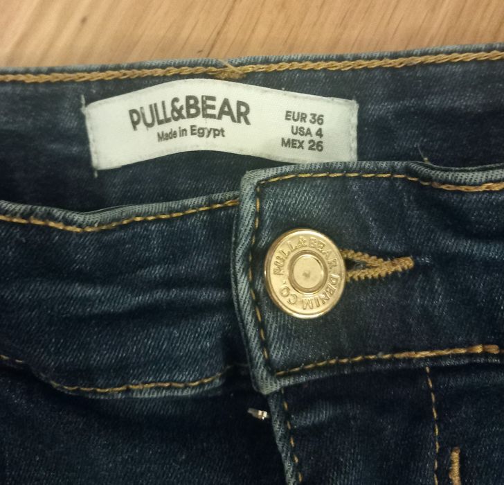 Jeansy wąskie 36 pull&bear