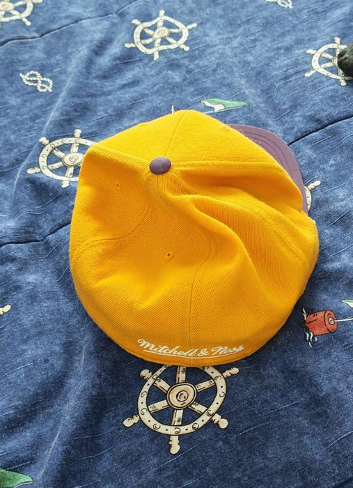 Boné Mitchell & Ness LA Lakers - Original - Tamanho Grande (62 cm)