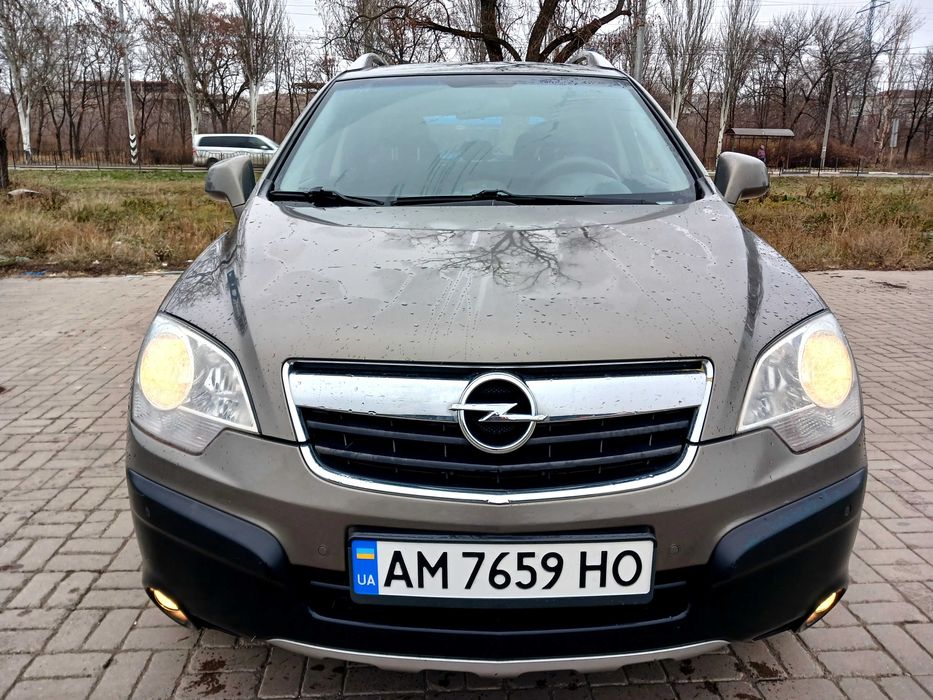 Продаю Opel Antara