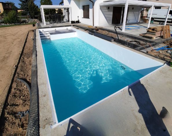 Budowa basenów ogrodowych