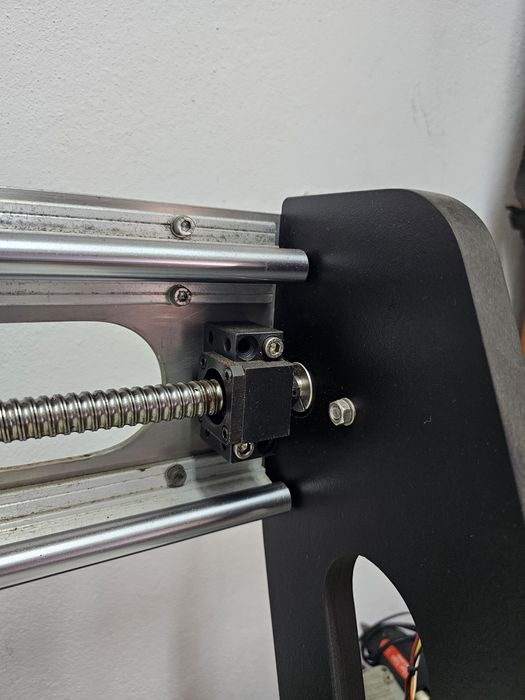 Máquina CNC para cortar / fresar