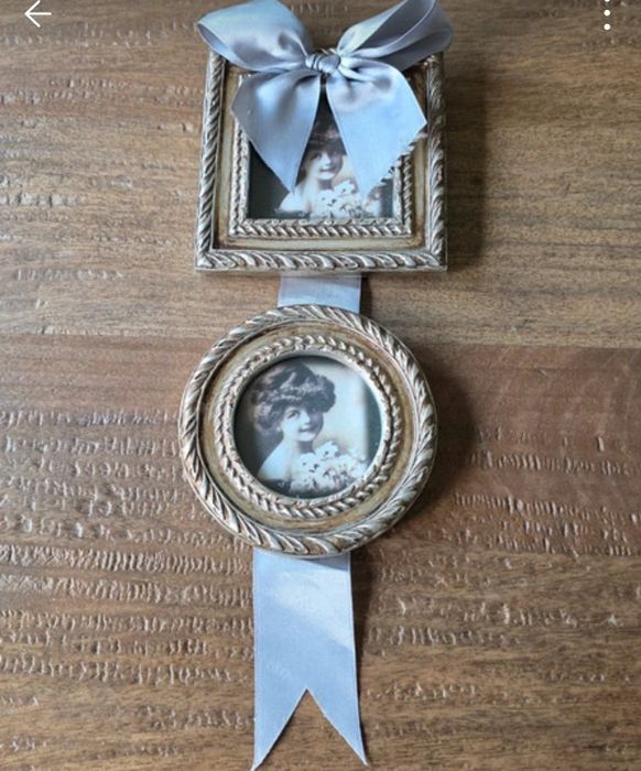 Moldura dupla para pendurar