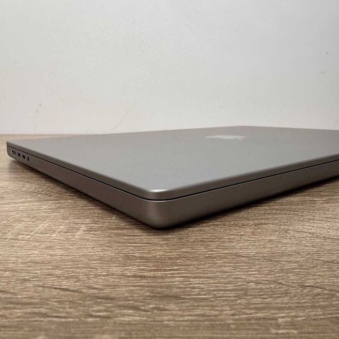 Macbook Pro 16" 2021 M1 Max / 64Gb DDR5 / SSD 1000Gb (код: M1437)
