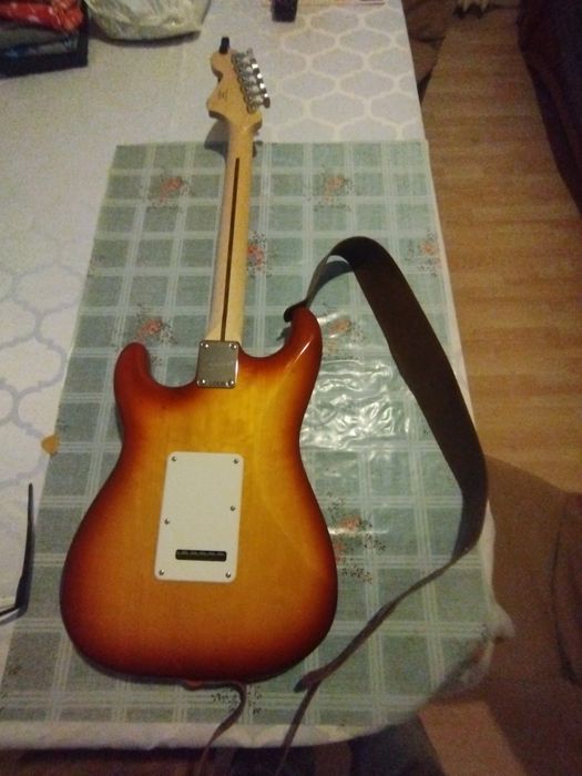 Squier Affinity Strat FM HSS S Set