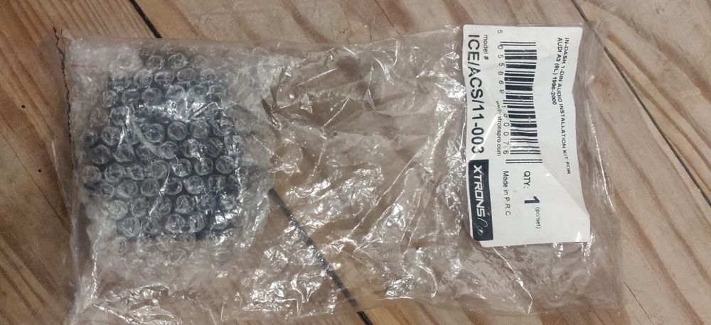 Vendo guarnição de autoradio DIN 1 para Audi A3 (1996 a 2000)