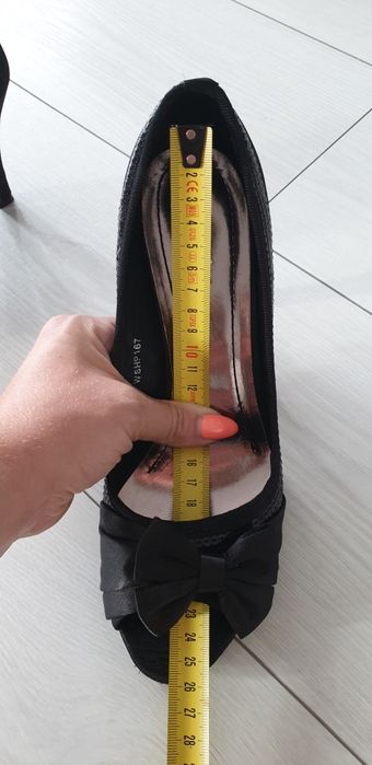 Czarne szpilki Jennifer rozm 41 SUPER stan na szerszą stopę