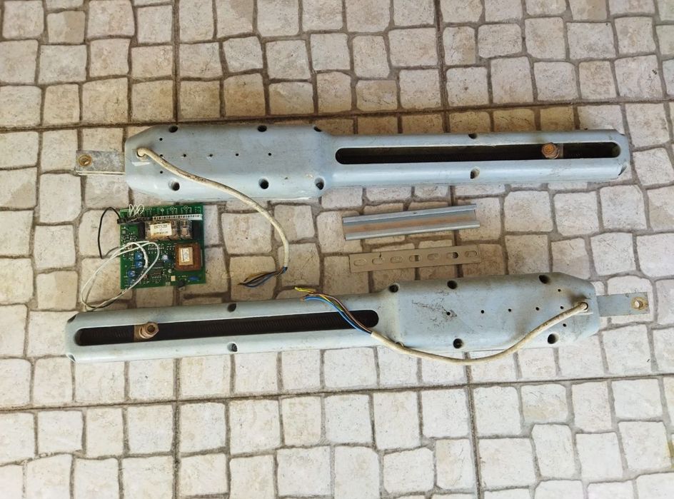 Conjunto braços para portão automático