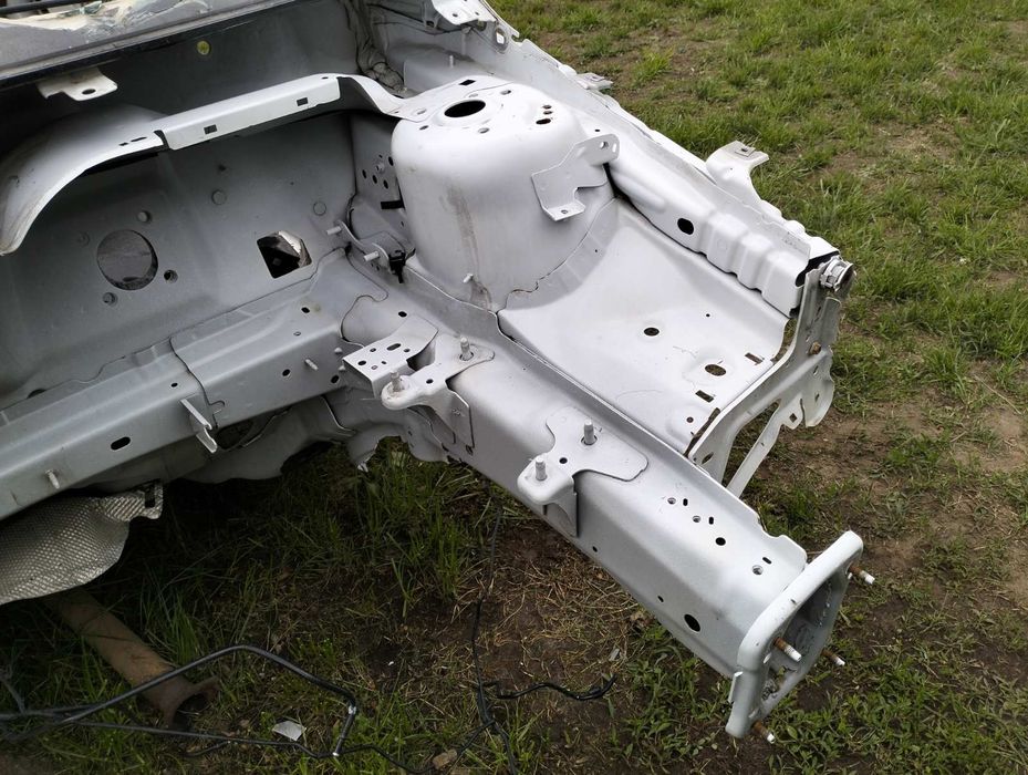 Ліва четверть ford focus mk-2