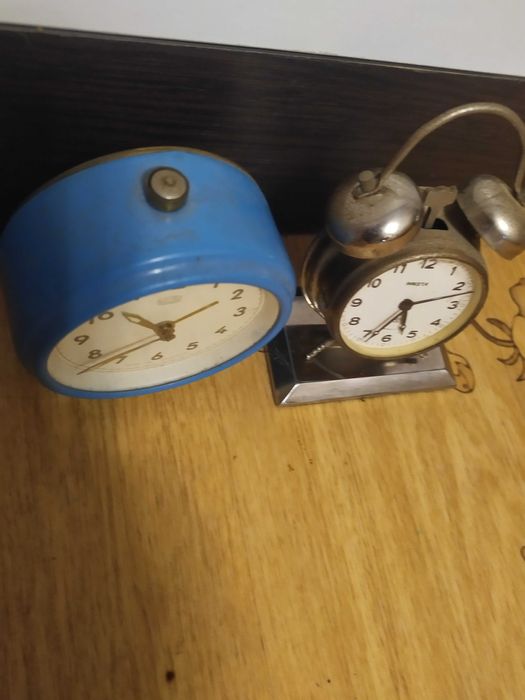 Будильники разные