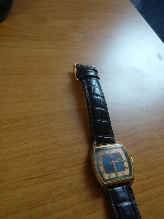 Наручний механ. годинник Луч жіночий