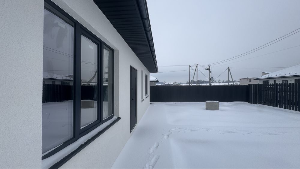 Окремий Будинок з терасою на 5 сотках