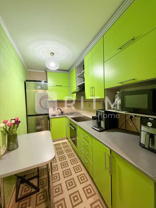 Затишна 2-кімнатна квартира загальною площею 56 м² у цегляному будинку