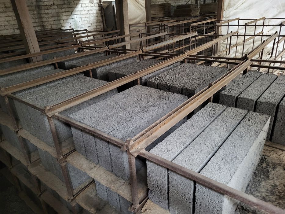 Шлакоблоки. Перестіночний блок.