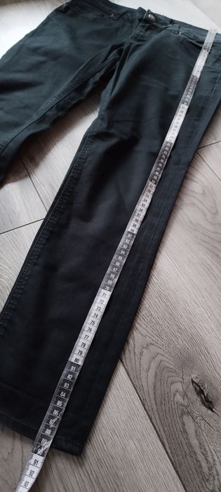 R.36 Zara czarne spodnie damskie jeansy wyprzedaż