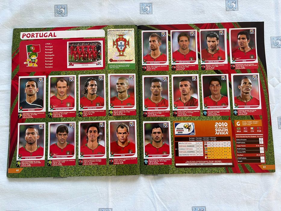 Caderneta completa Panini mundial 2010 África do Sul - como nova e plastificada
