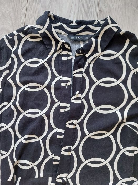 Elegancka sukienka koszulowa maxi midi w geometryczny wzór M