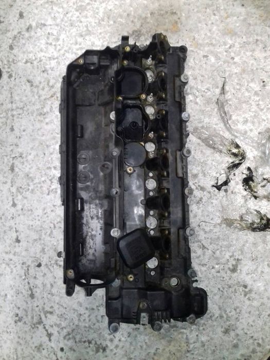 Клапанна Кришка BMW E38 Е39 E46 E53 E60 E65 E70 Е83 Е87 Е90 Е91 Е92