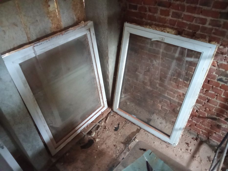 Okna plastikowe ścienne