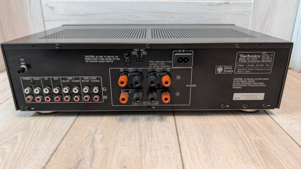 Wzmacniacz Technics SU-VZ320 ! Czarny ! PO SERWISIE ! IDEALNY STAN !