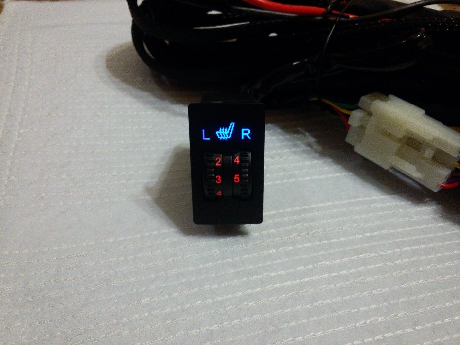 Подогрев на 2 сидения с регулятором (комплект)