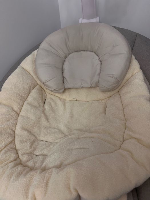 Заколисуючий центр від народження і до 12 місяців