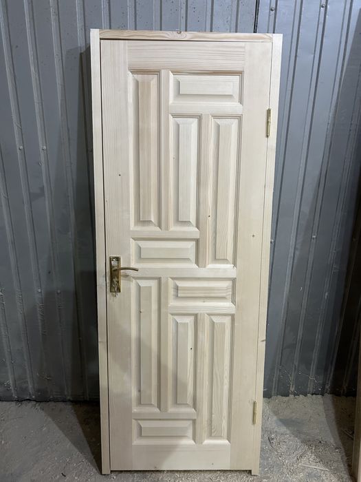 Двері з масиву.Вхідні та міжкімнатні.Від виробника