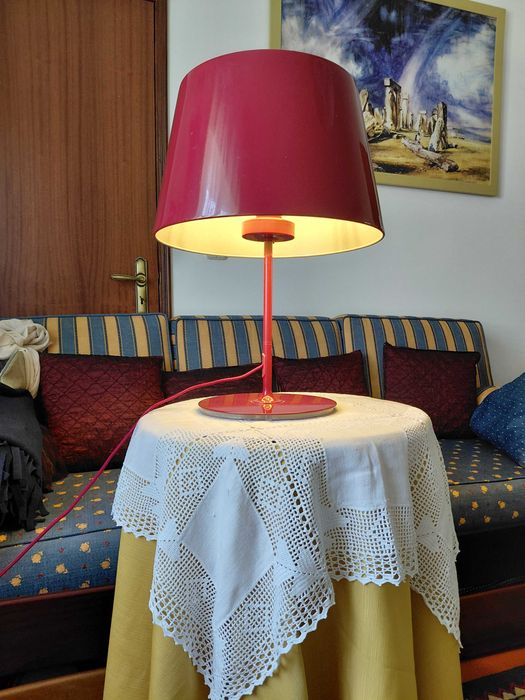 Candeeiro de Mesa para Sala em Ferro