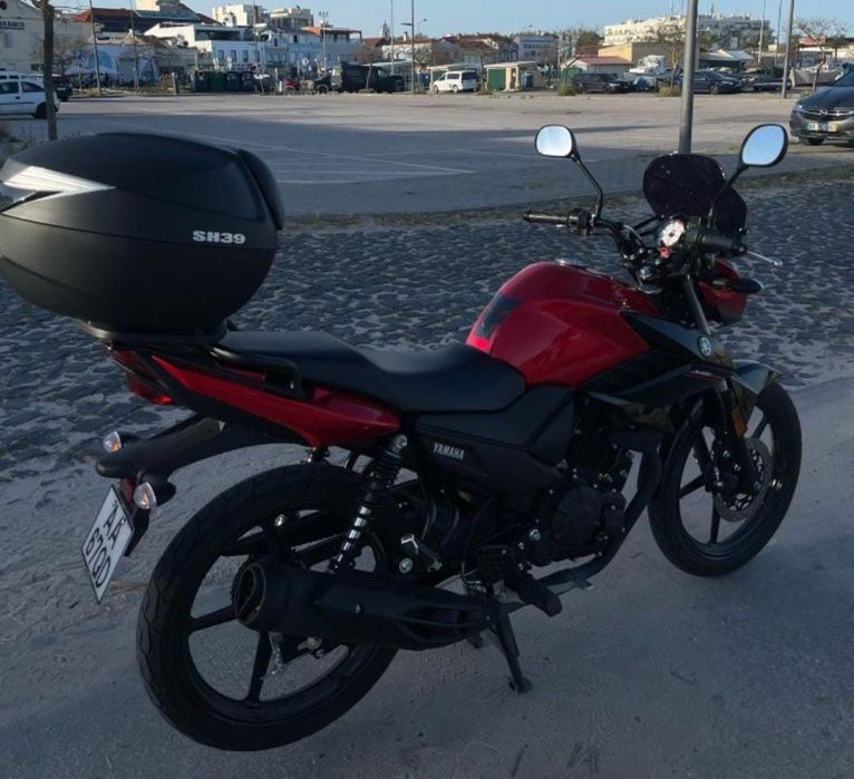 Yamaha YS125 só 7000 km