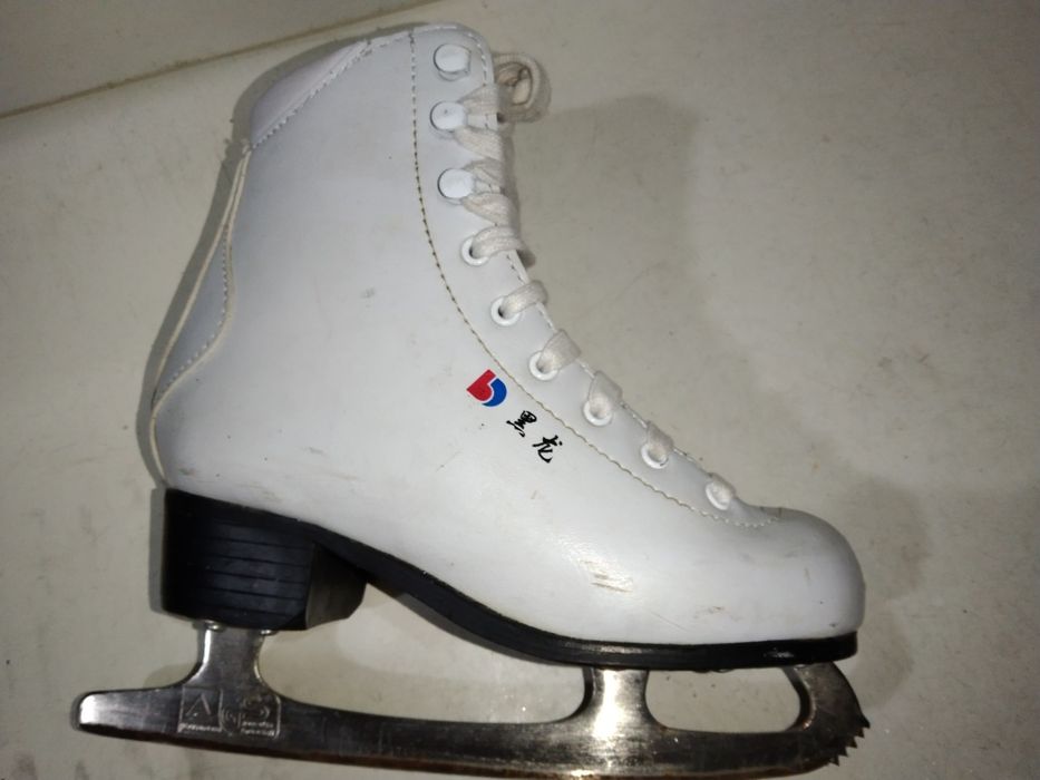 Łyżwy figurowe dla dziecka rozmiar 32 skóra
