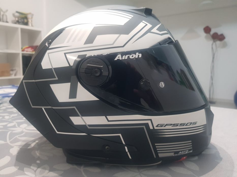 Capacete AIROH GP550 Tamanho s