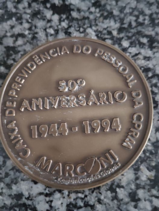 Medalha de Bronze  Comemorativa do 50 Anos Caixa Previdência Usada