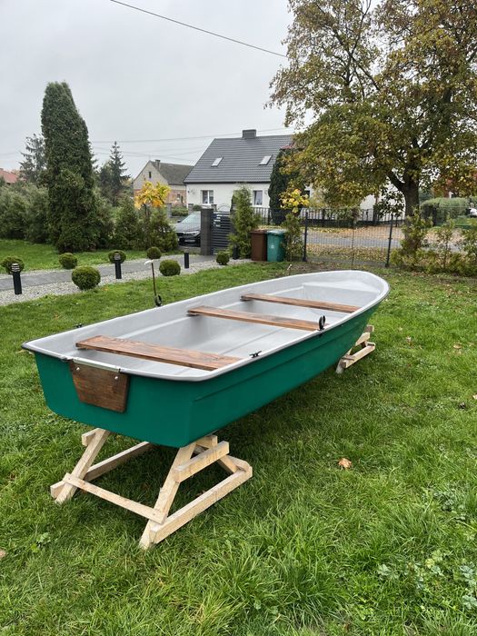 Lodz łódka łódź lodka lodki lodzie wioslowa wedkarska wędkarska