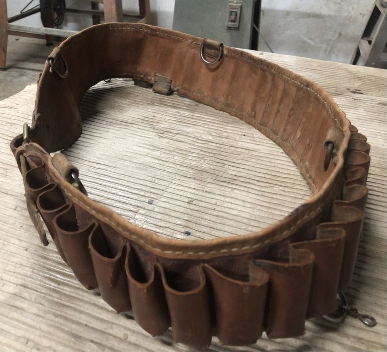 Cartucheira em couro