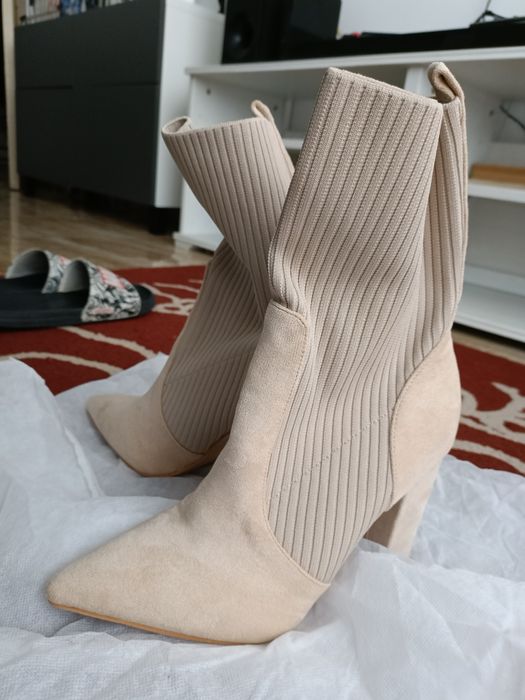 Botas novas tamanho 40