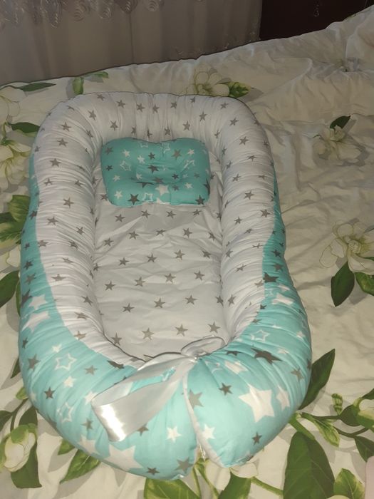 Кокон для немовлята