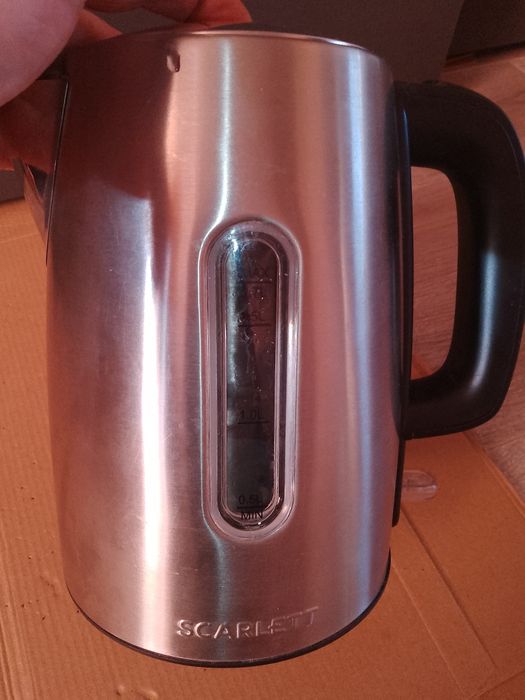 Електрочайник  scarlett