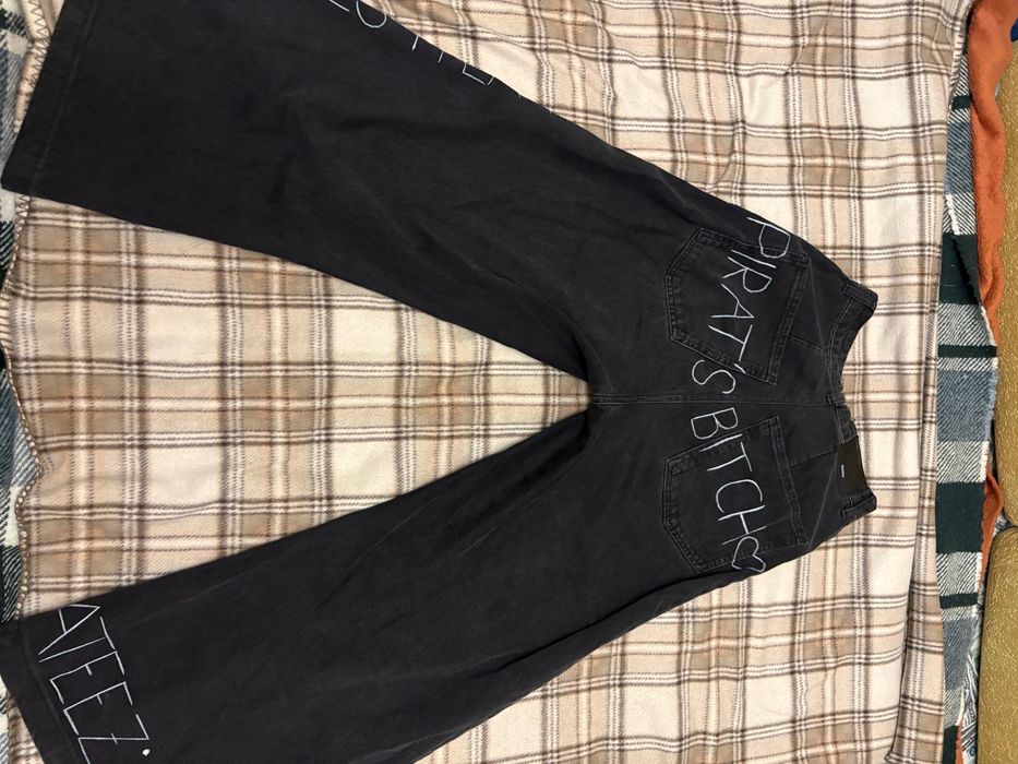 Джинсы Bershka кастомные