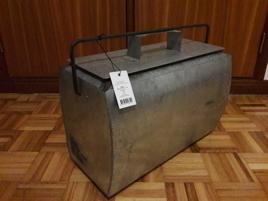 caixa térmica antiga