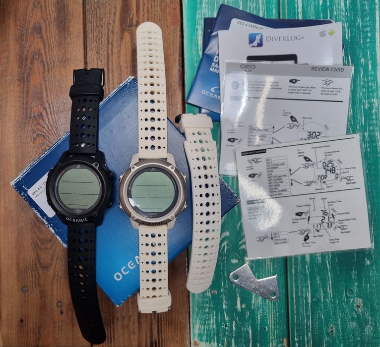 Dois computadores de mergulho Oceanic GEO 4.0