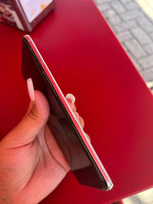 Samsung s10+ como novo