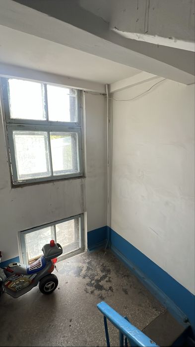 Продаж Тесленка 20, площа Володимира Великого, пл. Артема, під ремонт