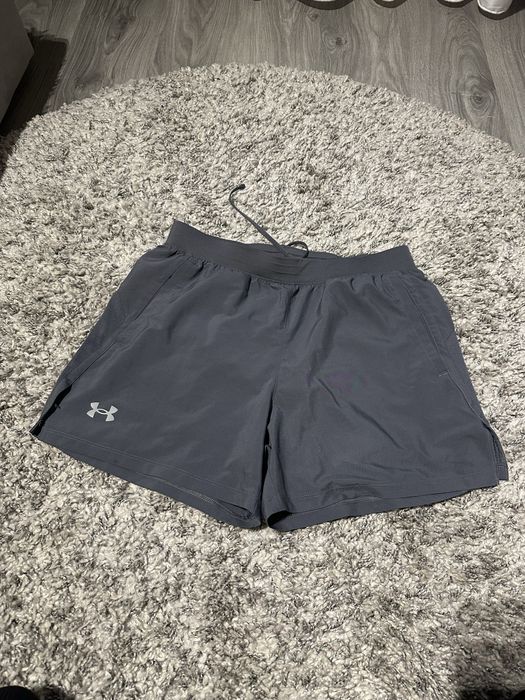 Чоловічі спортивні шорти Under Armour сірі шорти мужские спортивные шорты
