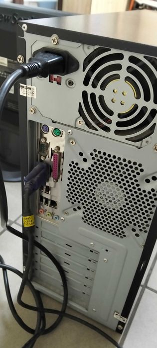 Комп'ютер настільний