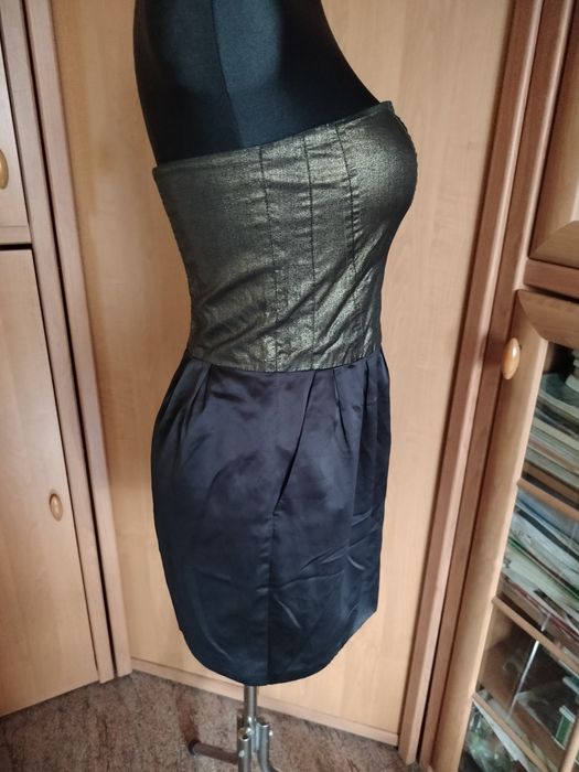 Mini sukienka Bershka L złoto-czarna