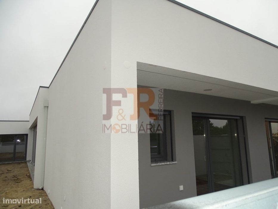 Fantástica Moradia Isolada V3+1 Pergola Fernão Ferro