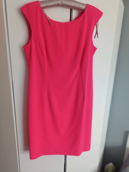 Sukienka różowa wyjściowa