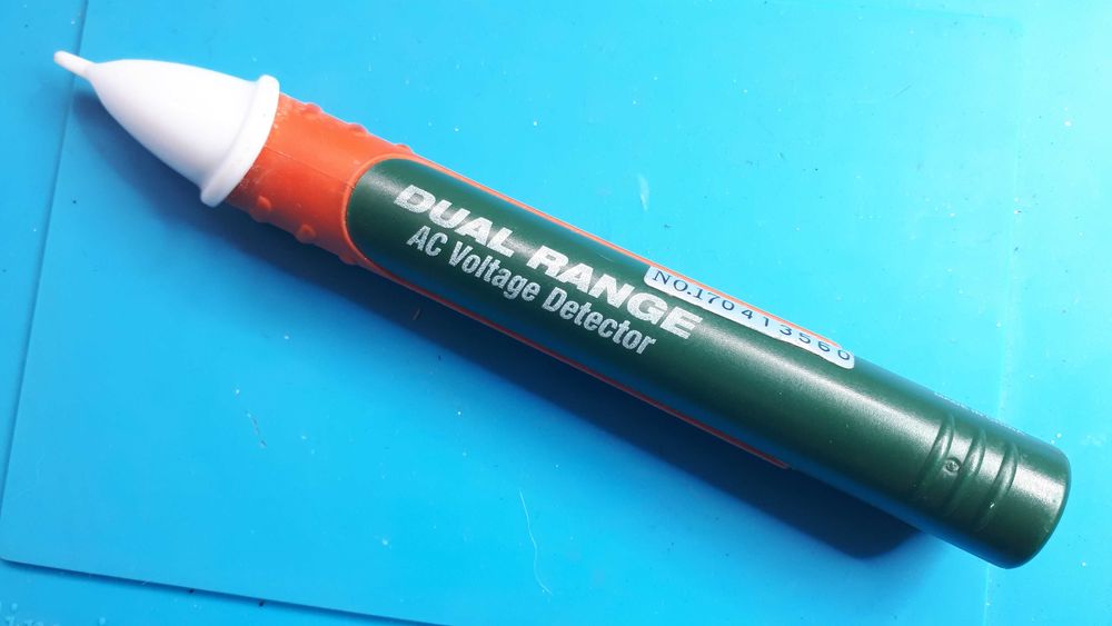 Detector de tensão sem contacto