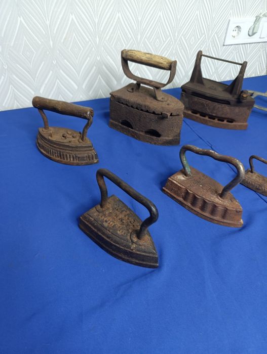 Металева праска утюг железная металлическая СССР на углях не електро