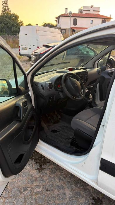 Peugeot Partner Comercial (3 Lugares)