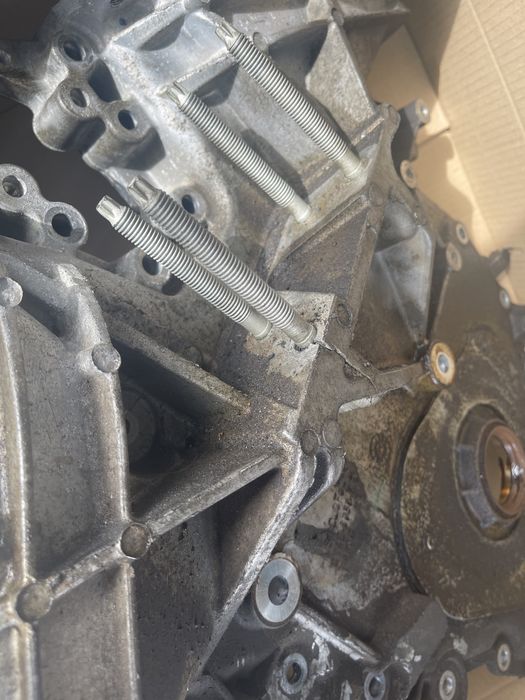 Кришка цепу ГРМ Ford EDGE 2017 року, 3,5. Тріщина
